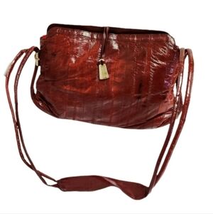 VINTAGE Elegant Red EEL SKIN Leather Made In Korea Shoulder Bag